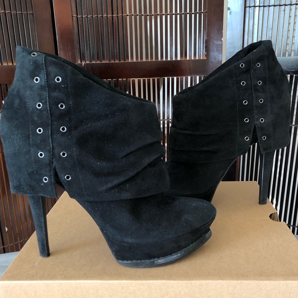 Guess by Marciano Black Suede Platform High Heel Ankle Booties size 8.5